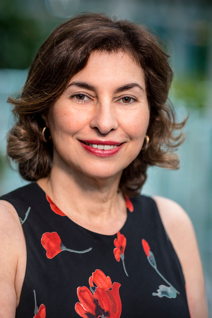 Mojgan Behbakht,  MD