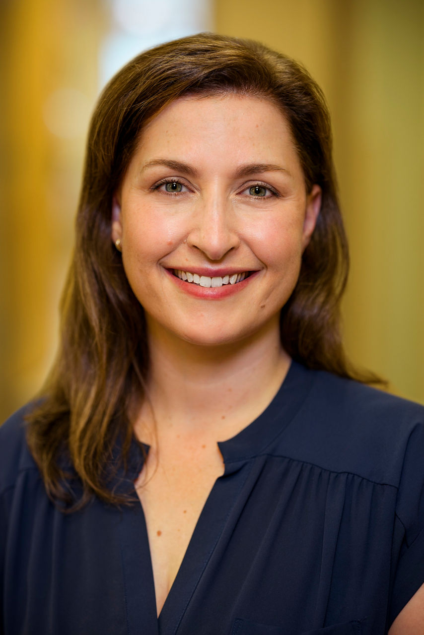 Suzanne Sennett Endriga,  CNM