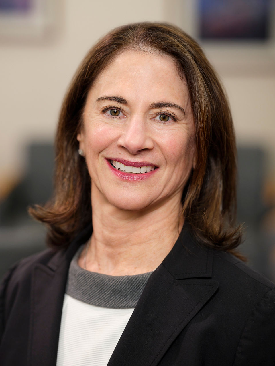 Eileen R Hoskin,  DMD