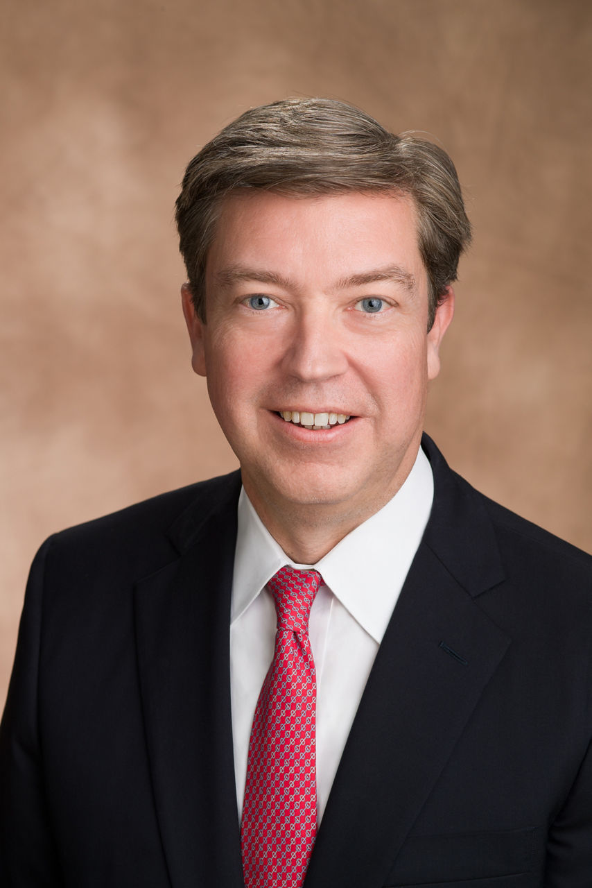 Christopher E Hubbard,  MD