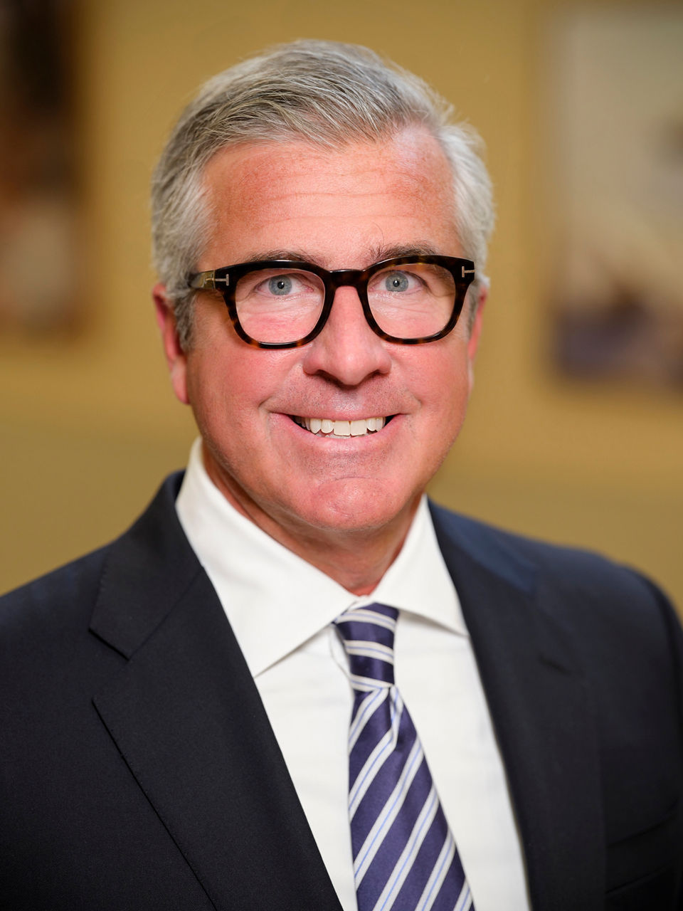 Christopher J Magovern,  MD