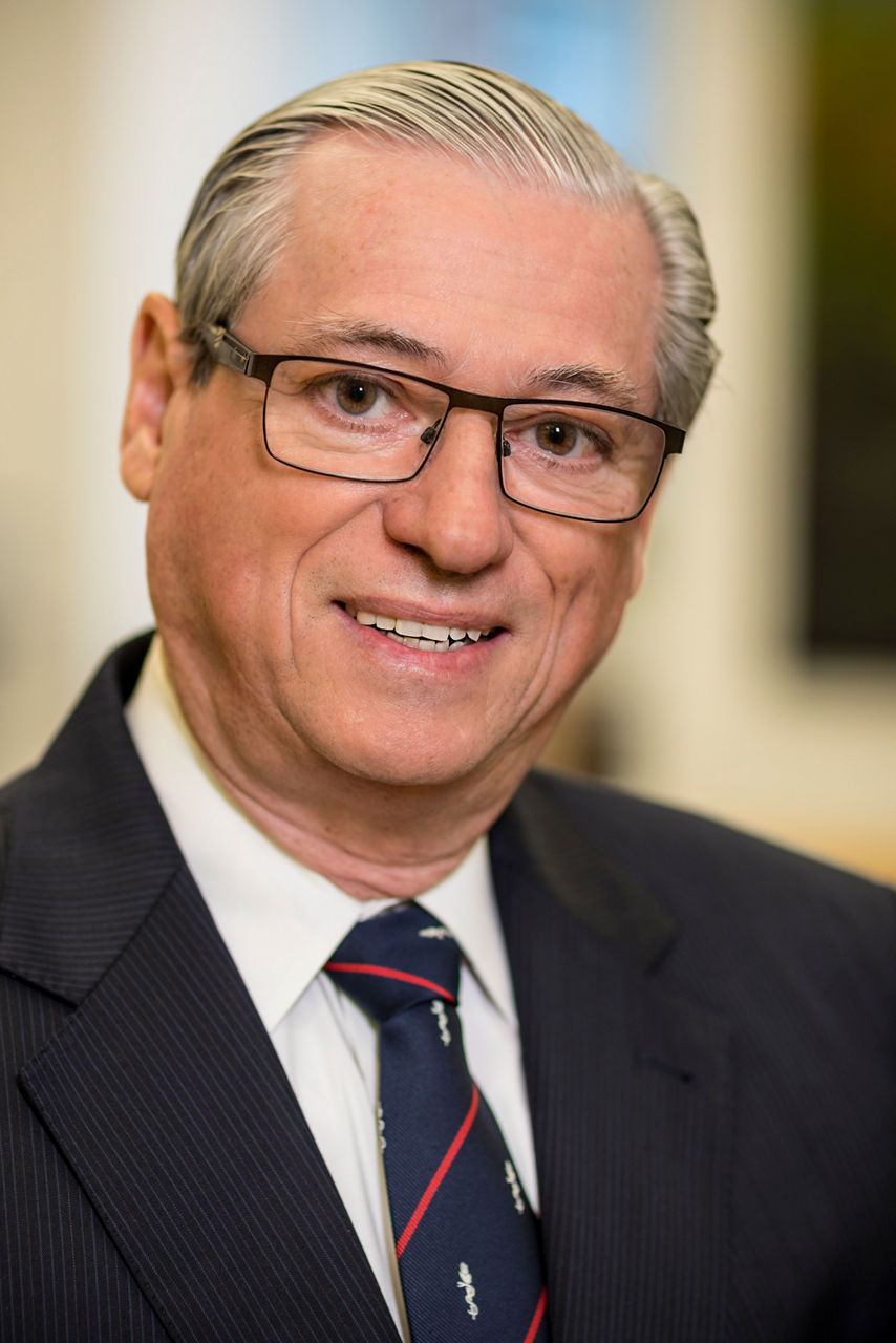 Rolando Rolandelli,  MD